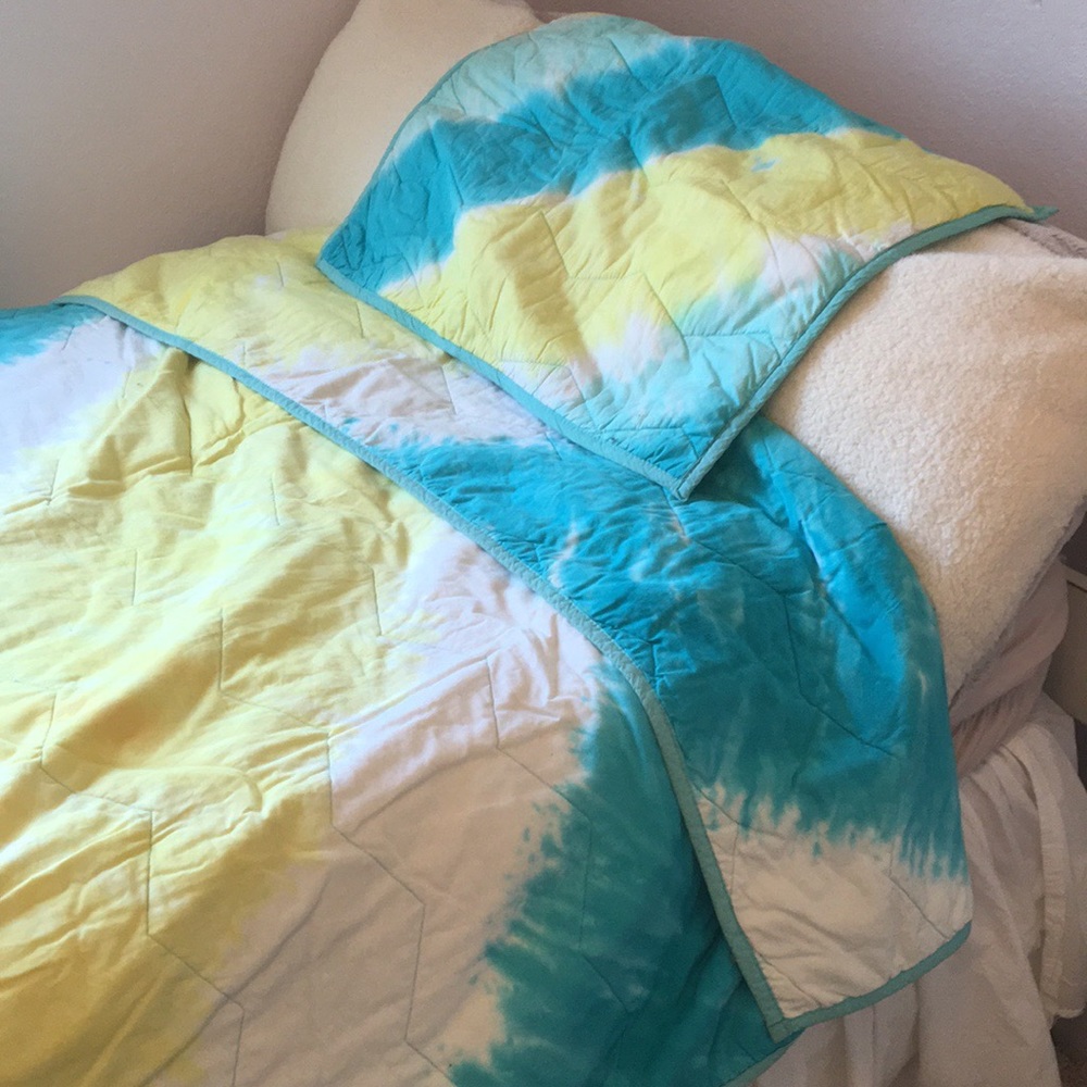 Twin Coverlet and Sham